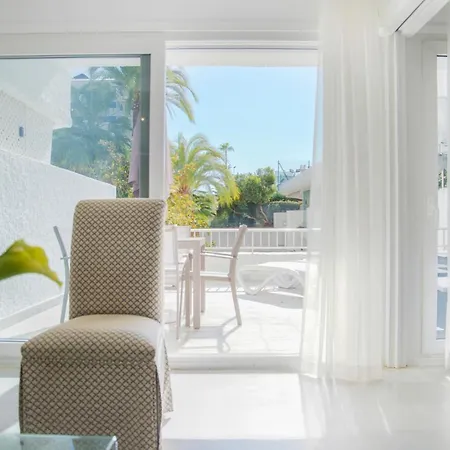 Apartment In 200m To The !
